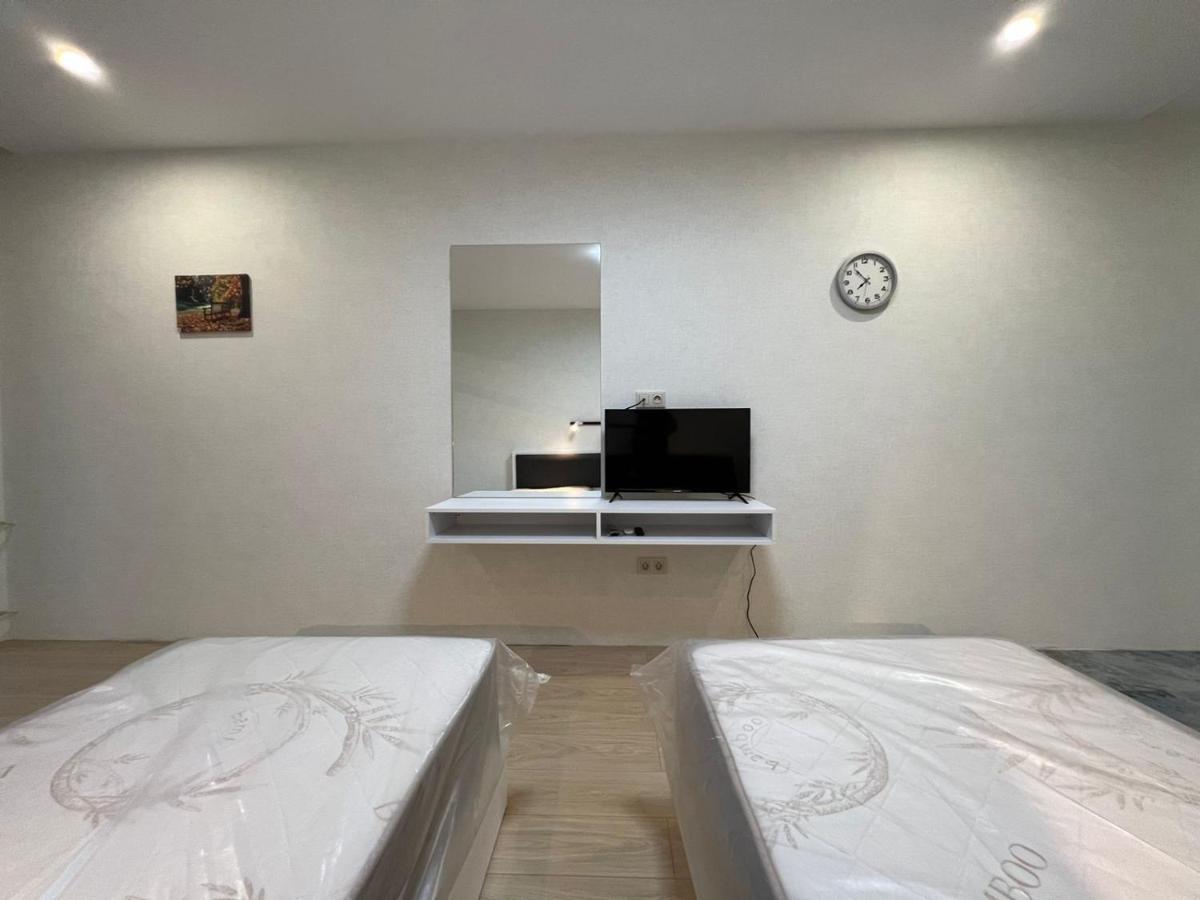 Batumi Hotel R&M المظهر الخارجي الصورة
