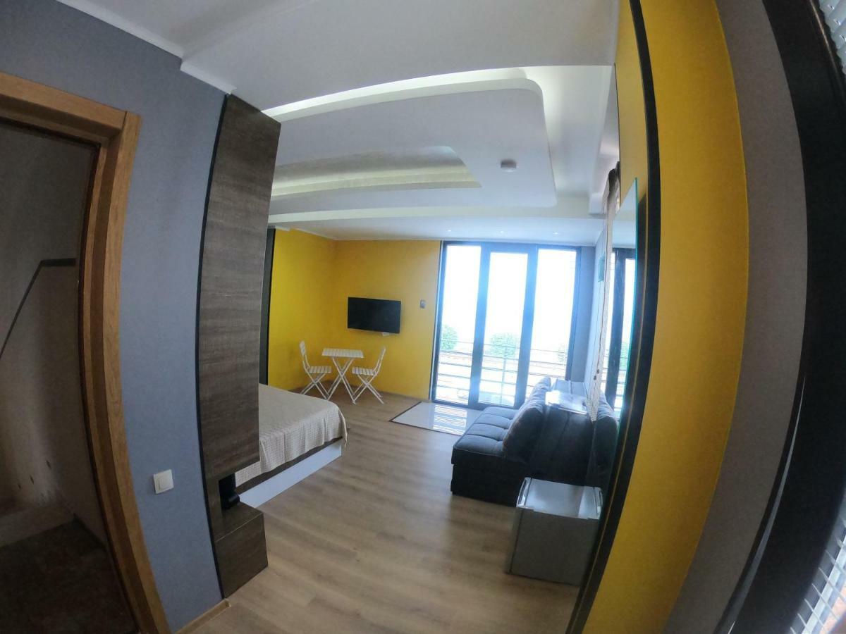 Batumi Hotel R&M المظهر الخارجي الصورة