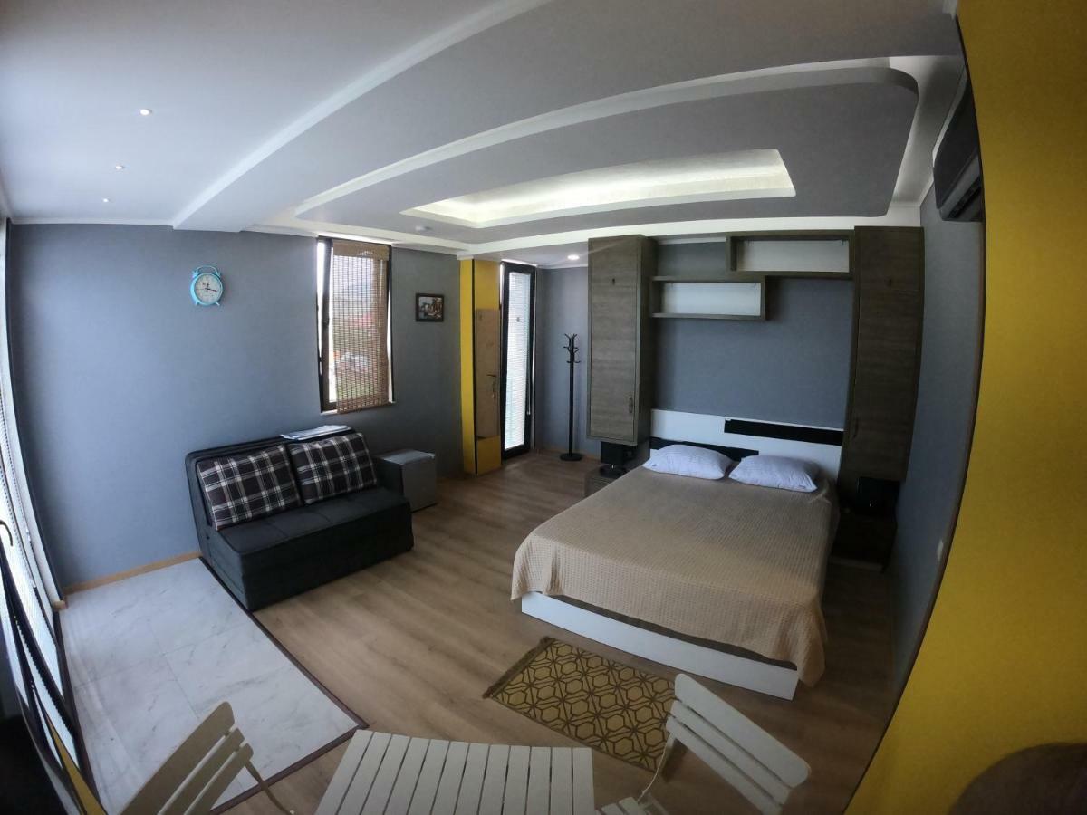 Batumi Hotel R&M المظهر الخارجي الصورة