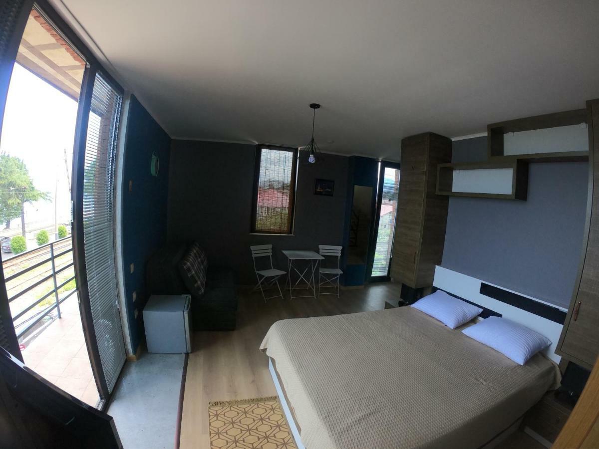 Batumi Hotel R&M المظهر الخارجي الصورة